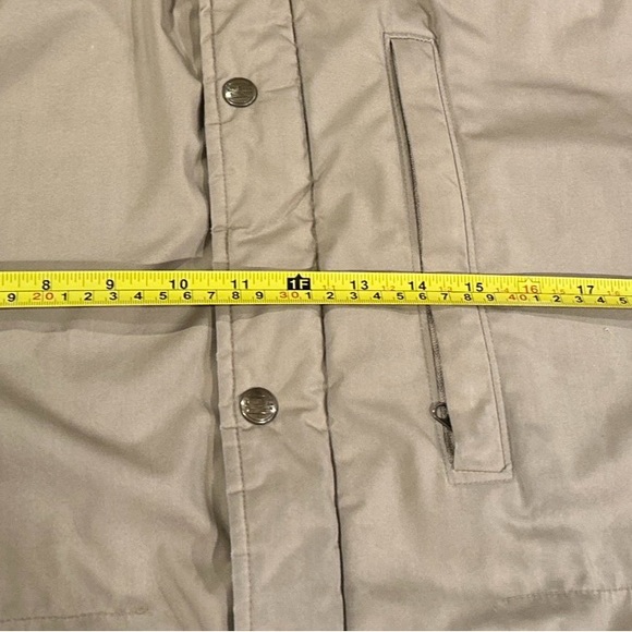 LL Bean Mens XL. Smoke free home. Quilted, heavy chore coat. - Picture 3 of 11